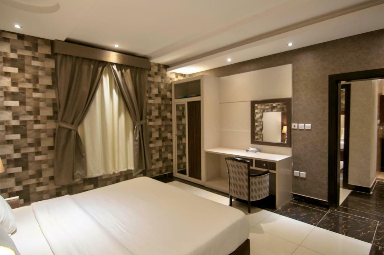Elite Suites Hotel - Al Muruj Riyad Extérieur photo